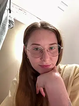 FReyja_44 - Show tits