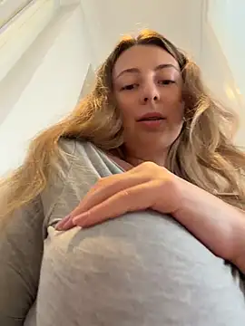 Curvyflawless