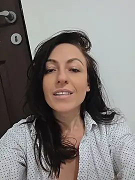 Risky_woman