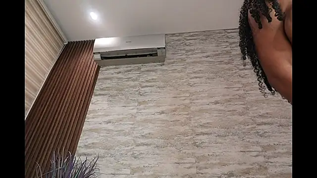 HOTBLACKANDWHITE2 - big squirt