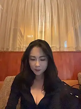 Eva10069 - 公众咖啡厅真空下半身行走人群