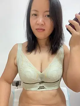 Huanhuan0188 - 达成目标🎯 假肉棒女上位抽插一分钟