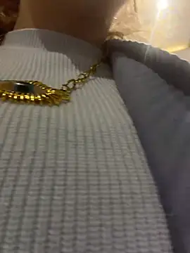 AdelRich - Show mybpussy in mall
