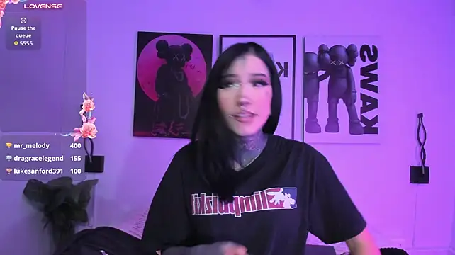 Kat_VonDe - Use dildo in pussy + lush😈