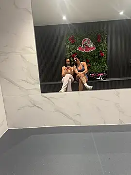 Destinylovex - Squats for you camera on floor position