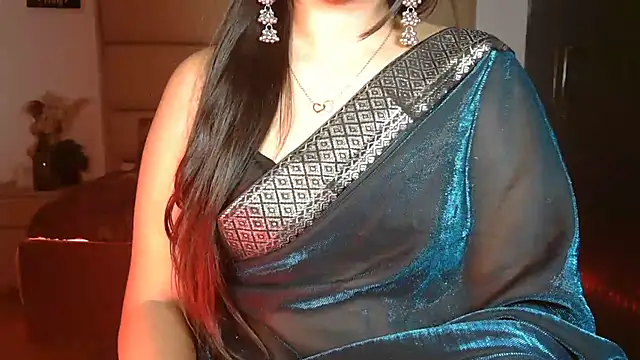 Isha_here - cream on boobs + 2min cntrl