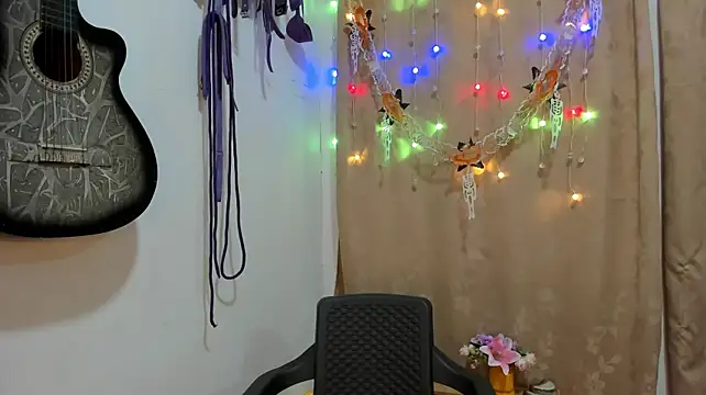 Goddess-Love- - show ass