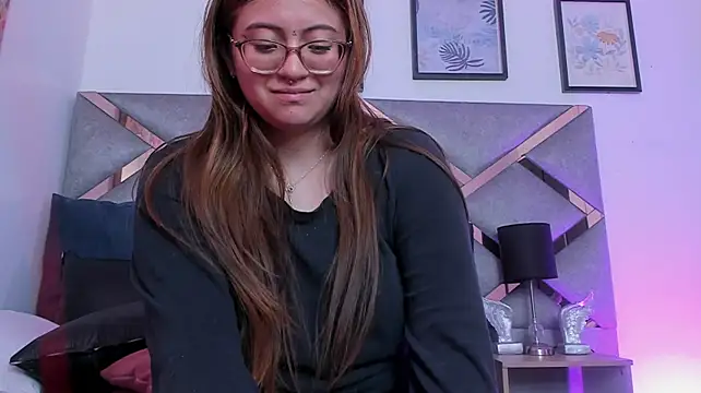 Nicole_sp - RUB MY PANTIES