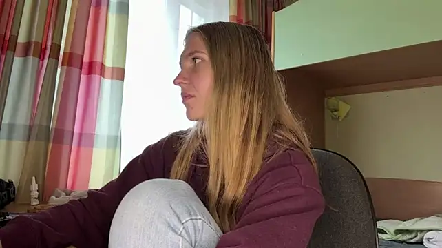 CriseldaStarns - Send Hot video in PM
