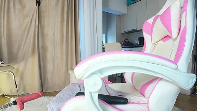 Anya_Belle - squirt time!!