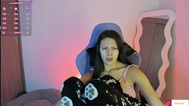 Kylie_Wet - 👀🍒 Show and Play Boobs 💦