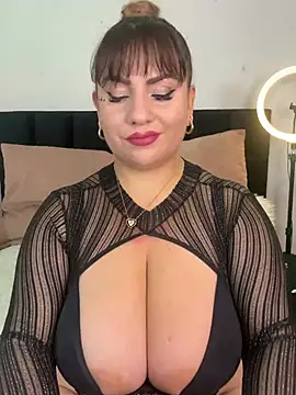 Kattaleya14 - Play and Show Boobs ( o Y o )