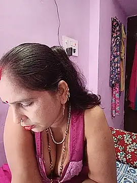 Reema05 - Dildo in anal pamp