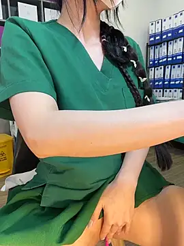 Public_orgasm - Big squirt at clinic