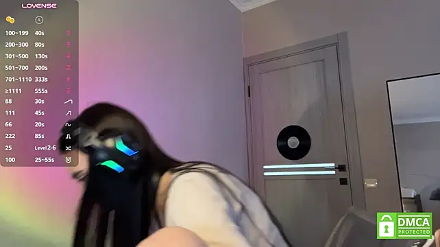 ReikoBartone - Lick lips close to cam!