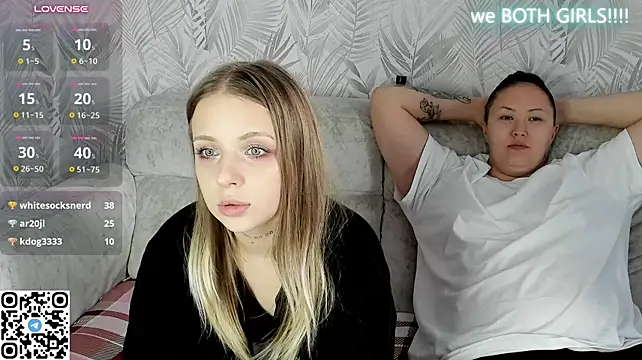 Alice_Halle - asian fuck blondie with fingers