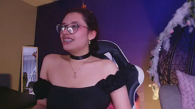 Sky_Nx - Oil boobs and water drops