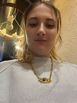 AdelRich - Show mybpussy in mall