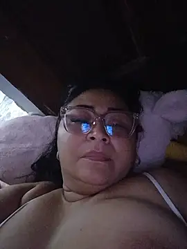 Momy-hot-gril