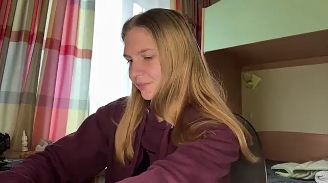 CriseldaStarns - Send Hot video in PM