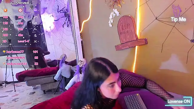 Lucyfer_gpp - Flash boobs more pinch nipples zoom
