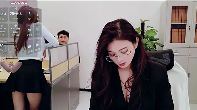 Yangyang-777 - 🎀双人全裸直播五分钟