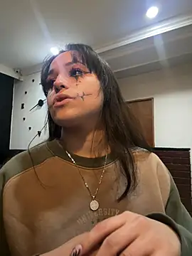 Eymmy_24 - Show tits