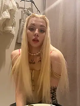 Badblondie - massage boobs around people in mall