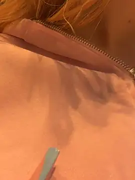 JessiTous - make my big ass red)