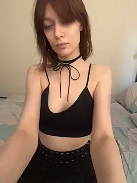 YankiGirl - Squize my tits clous up