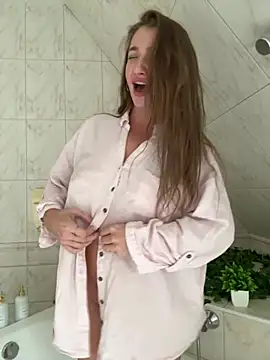 AlexaVee_ - SHOW TITS+DILDO FUCK