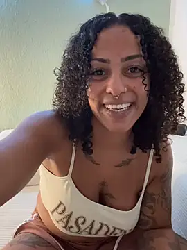 SweetPetiteNoir - 🍒 Wiggle boobs