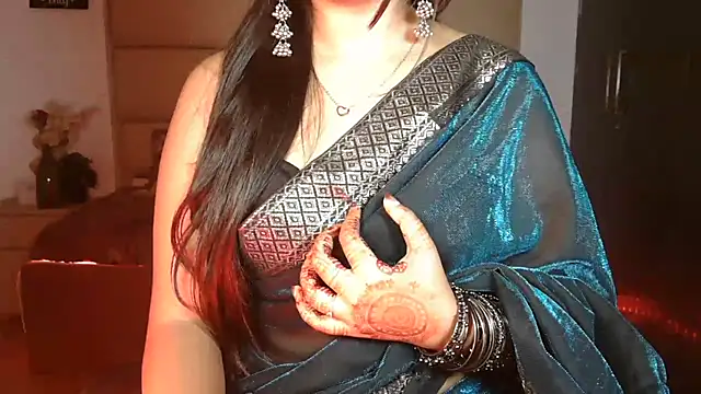 Isha_here - cream on boobs + 2min cntrl