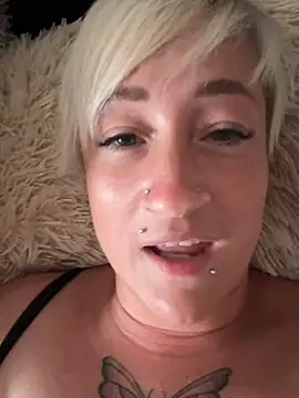 Bigboobiegirl90