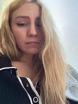 -stray-cat- - tug nipples and shake naked tits