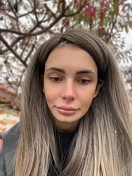 SandraCarter - Show ass in public park