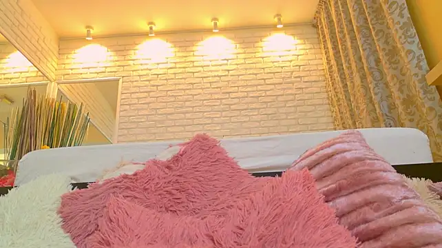 Blonde_Celine - Gag On Dildo (x2) 💄💄