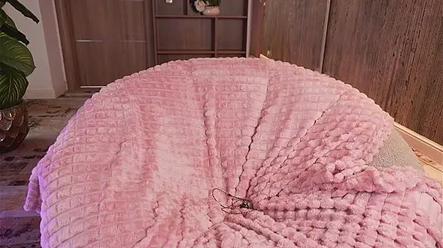 ArianaXO_