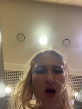 AdelRich - Show mybpussy in mall
