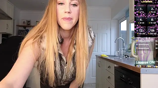 Stripmequick - Get into Lingerie Half Hour!