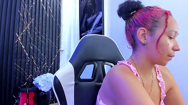 Chloe_iraide - undress me