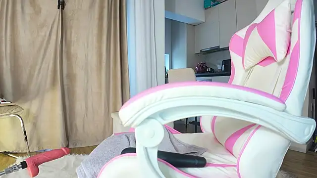 Anya_Belle - squirt time!!