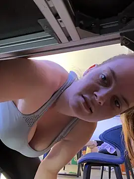 NewMichelle - 10 hot pics + boobs out