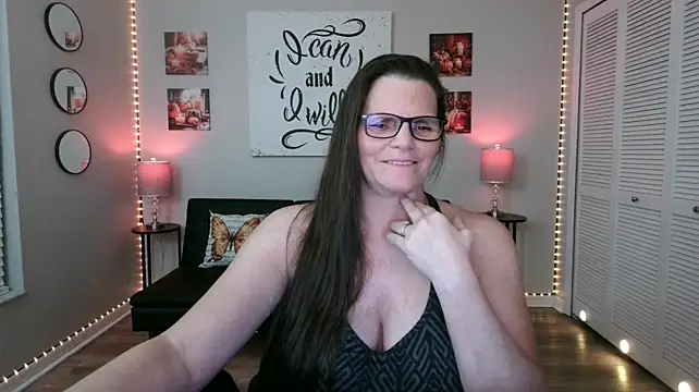 ClassySamantha - Dildo & Squirt Show