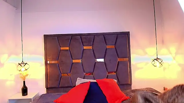 Sara_Naugty - SHOW ASS HOLE + FINGER INSIDE 😈🔥