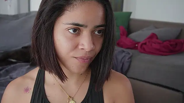 AmberSweet0133 - Sucking feet naked