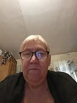 Molli1408 - Topless ❤️роздягнутись
