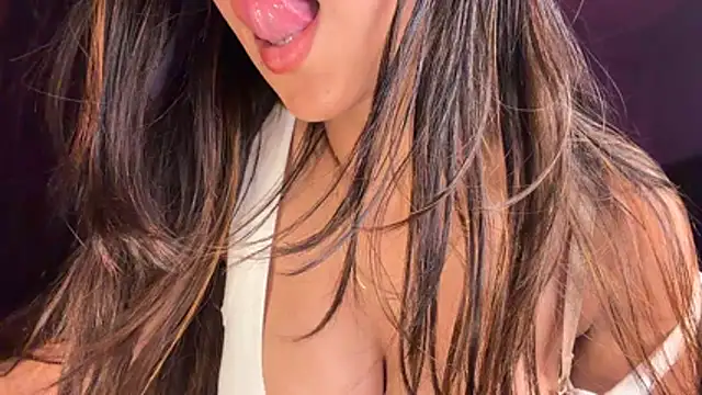 Missnnoor - Ticket show pussy teasing&squirt(bed❤️)
