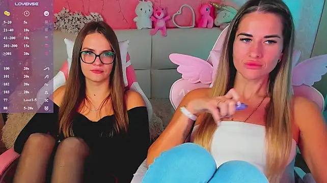 Hotty_girls_here - HOT KISS