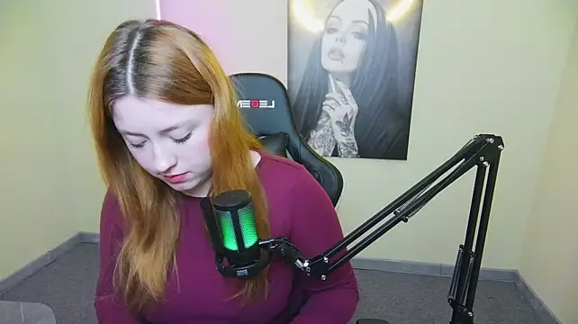 EvelinaEvaa - show ass